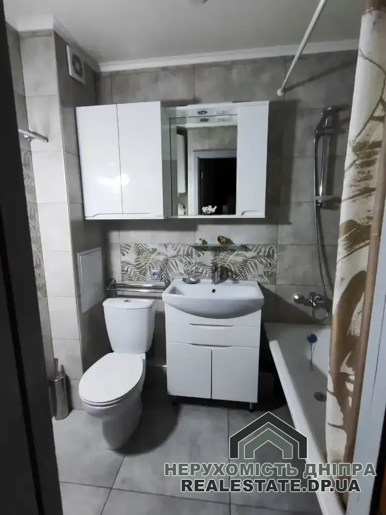 Продам 3к квартиру 66.7 м² з ремонтом ж/м Парус 1 · 2