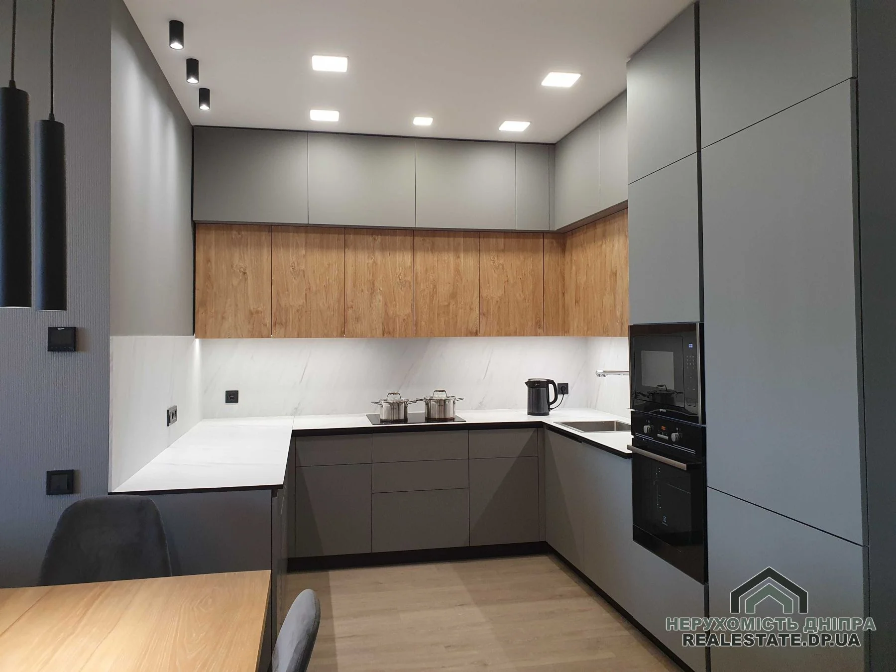 Продам 3к квартиру 120 м² ЖК Панорама в центрі міста поруч з парком · 3