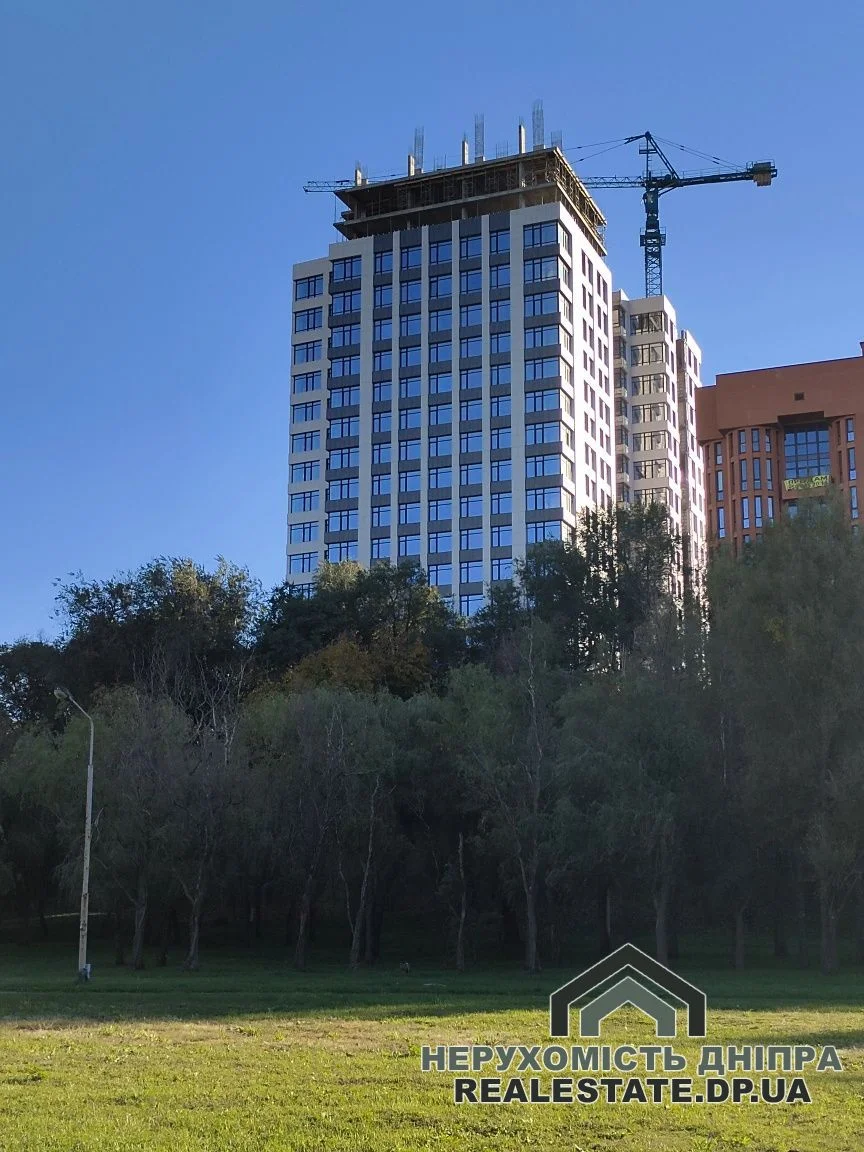 Продам квартиру площею 47 м в центрі міста біля парку ЖК Center Park · 2