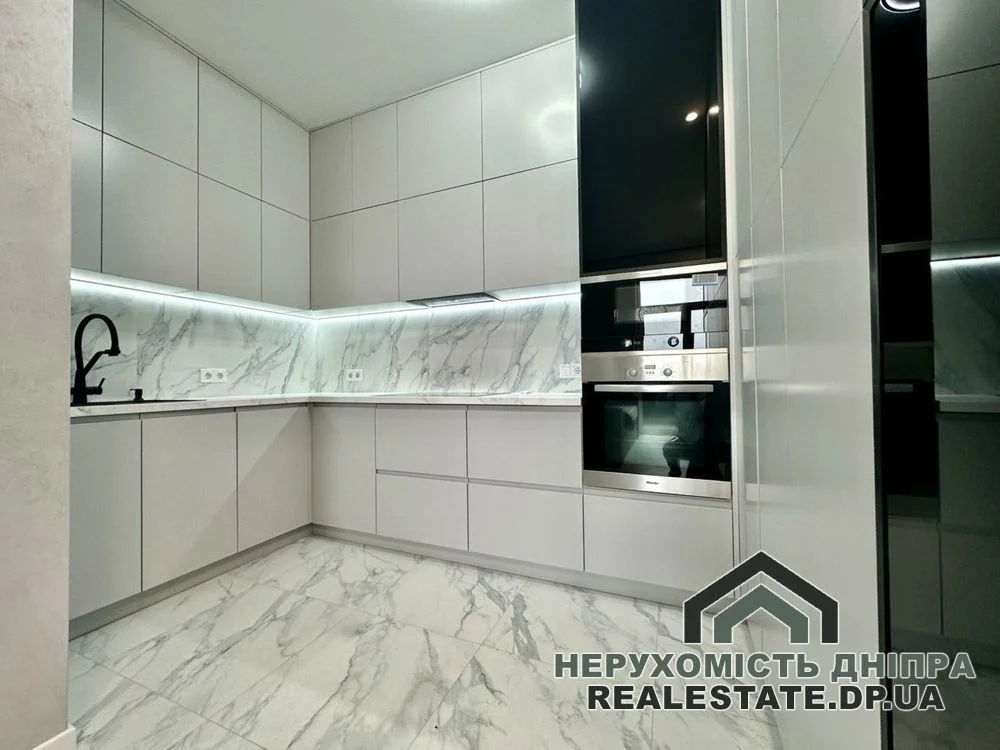 Продам 2к квартиру 61 м² з ремонтом ЖК Баку