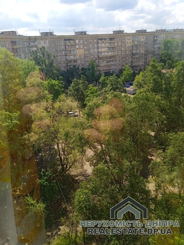 Продам квартиру на Коммунаре 3 комнаты 64,5 м²жм Покровський, вікна з панорамним відом на набережну · 2