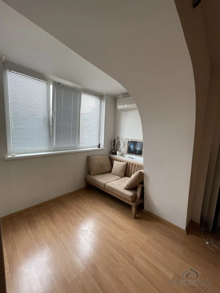 Квартира, 3‑комнатная, 92 м², новокодацкий район, Червоний камень, ул. Шодуарівская, 3 · 4