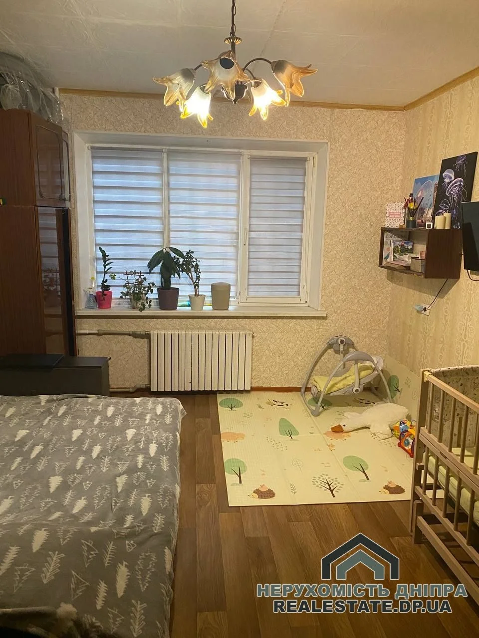 Продам квартиру на Комунарі, 3к вул. Максима Дія 8 (жм Покровський) · 1